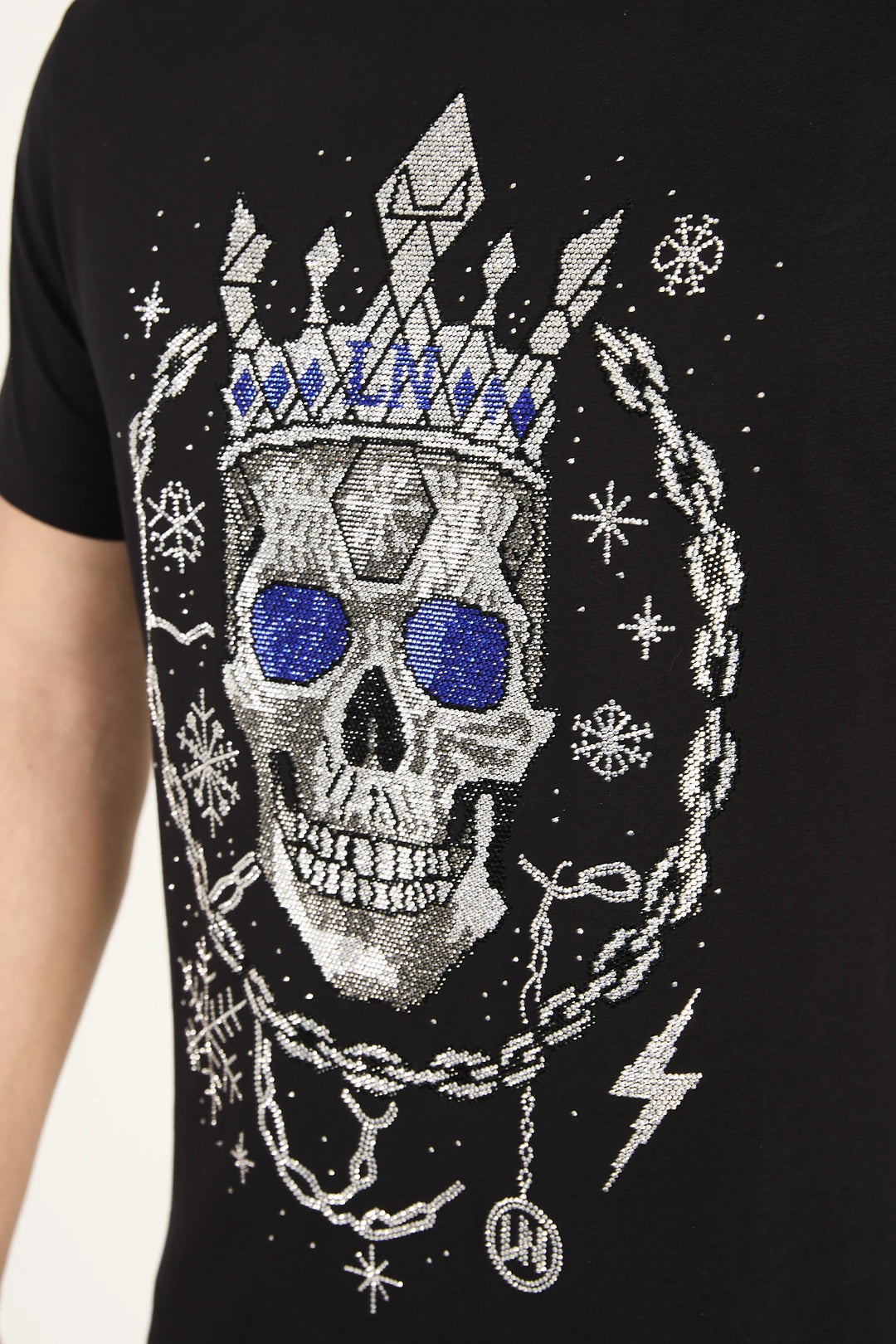 Gecenin Zincirini Kıran