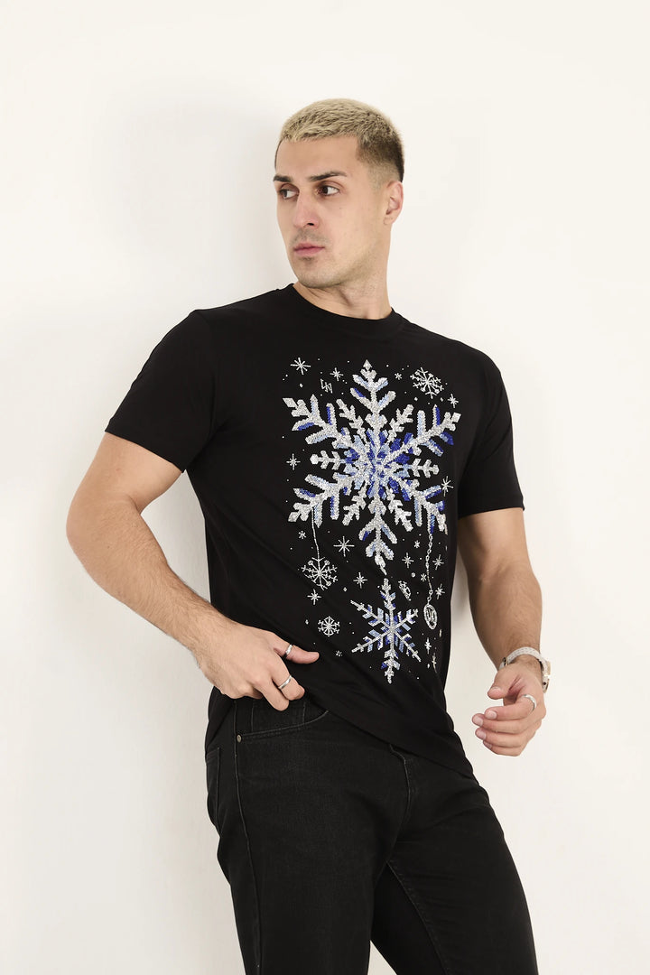 Buzun Işığını Taşıyan