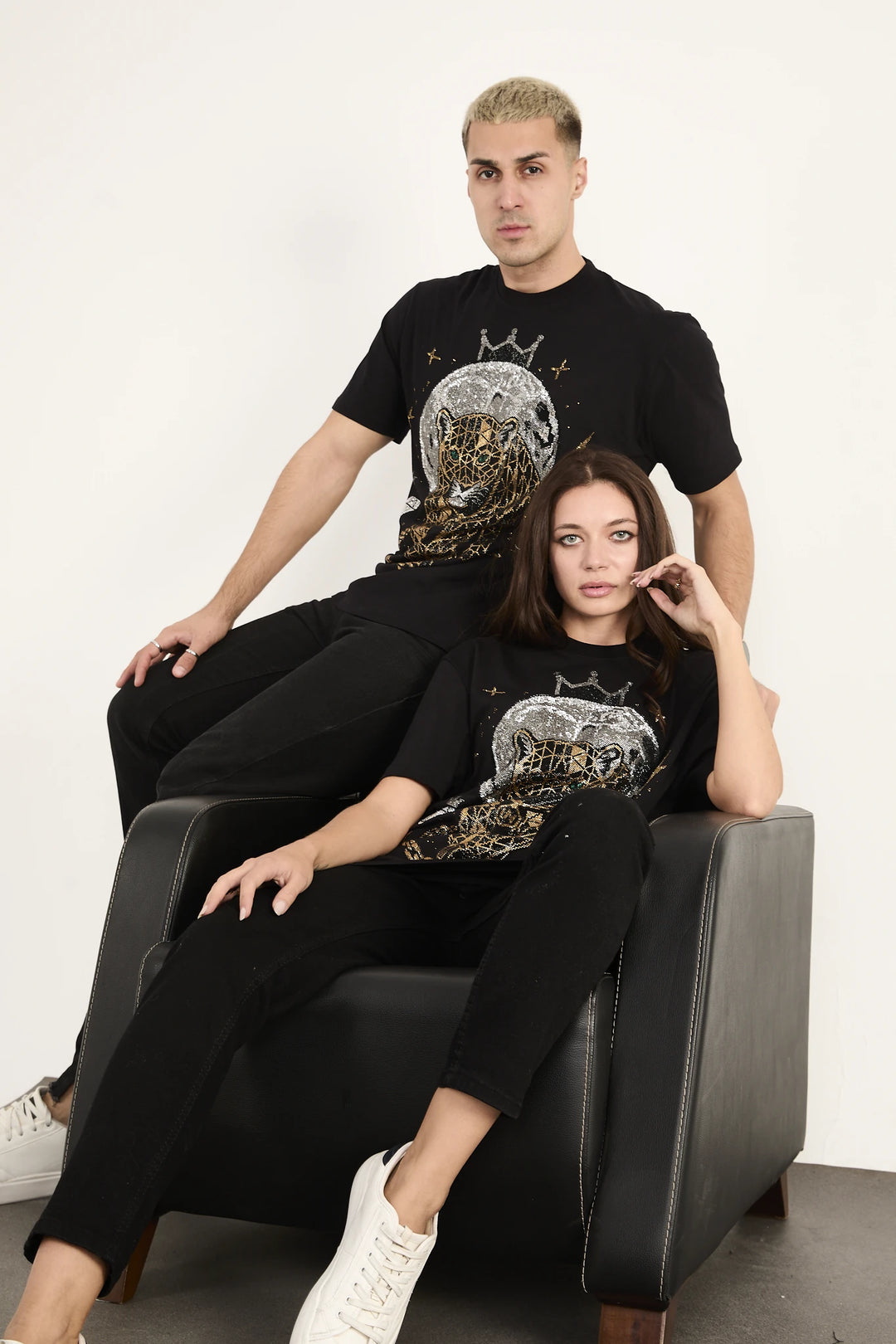 Görünmeden Hükmeden